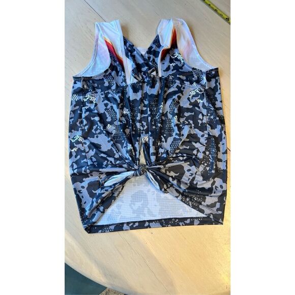 Lucky In Love Gray Log Mesh Top Tank Top Tie Back SZ L (12) - Picture 6 of 10